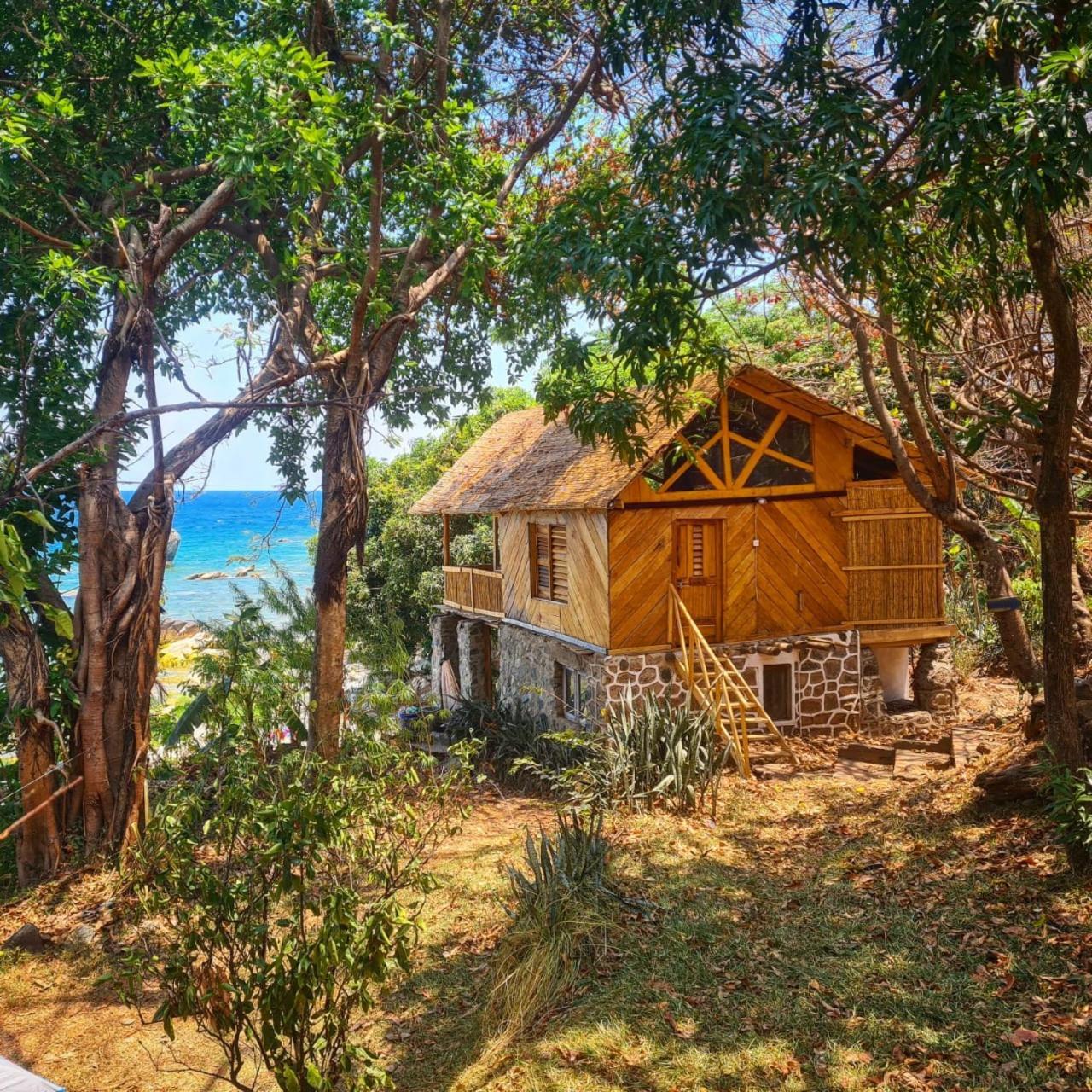 Butterfly Space- A Non-Profit Eco-Lodge Nkhata Bay Exterior photo