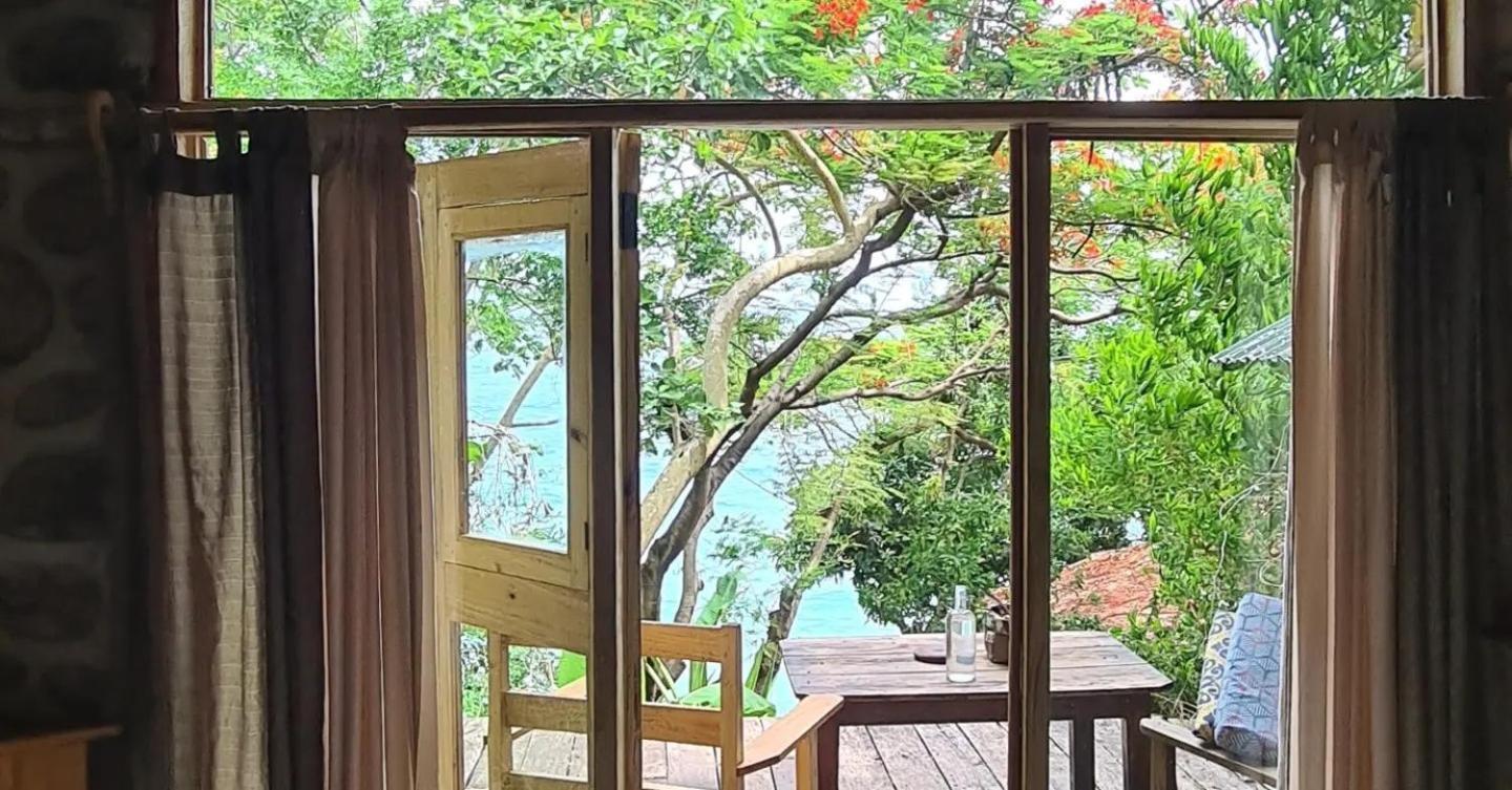 Butterfly Space- A Non-Profit Eco-Lodge Nkhata Bay Exterior photo