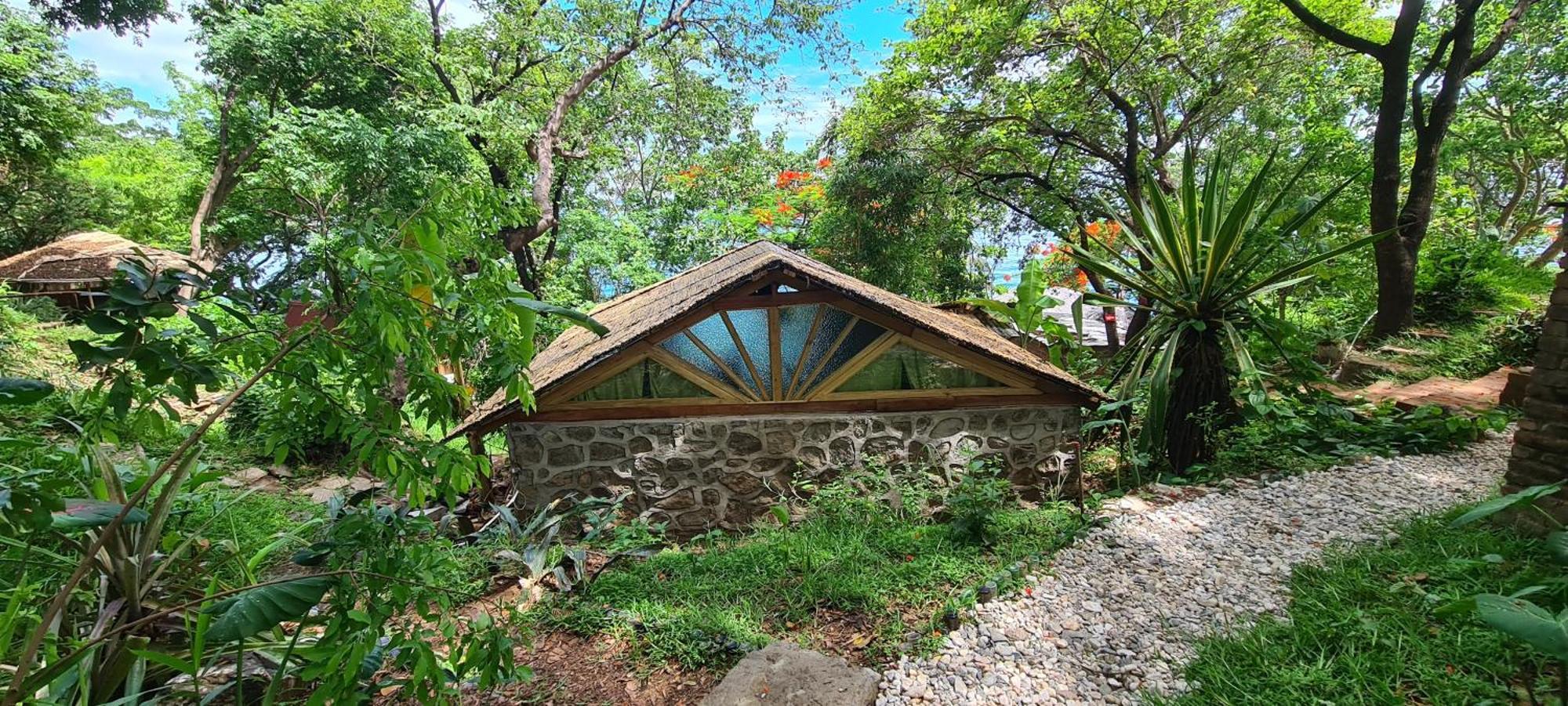 Butterfly Space- A Non-Profit Eco-Lodge Nkhata Bay Exterior photo