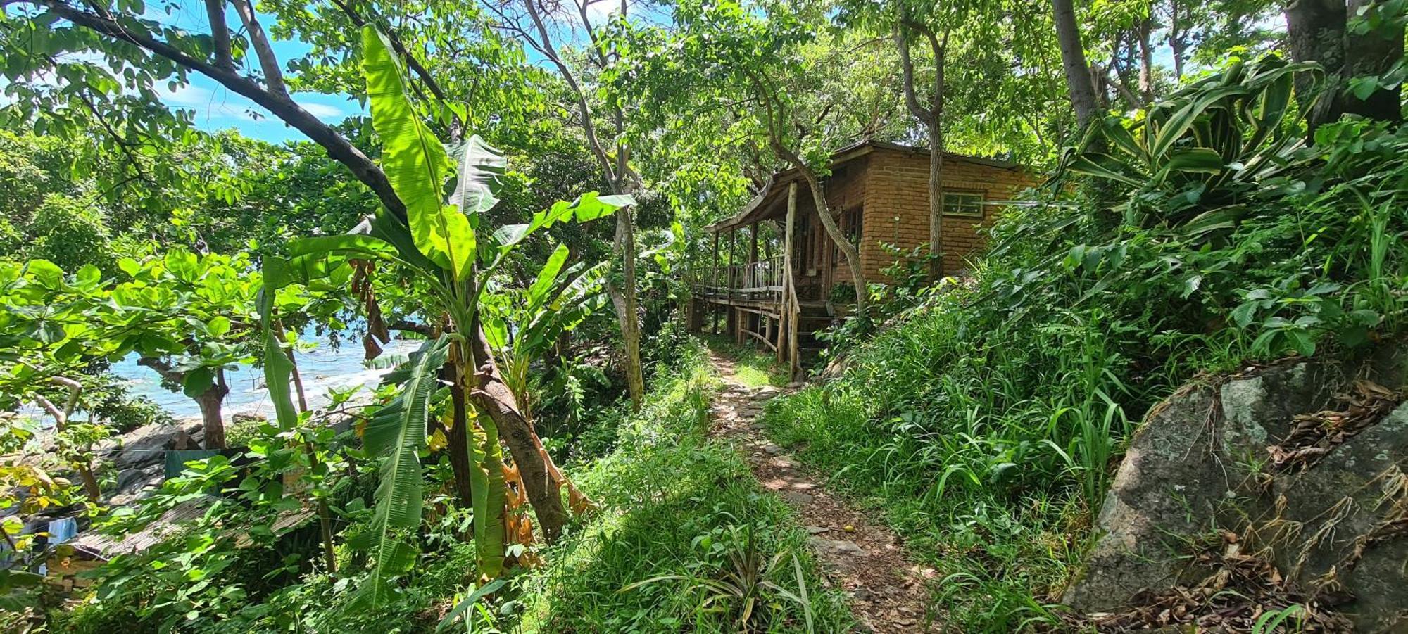 Butterfly Space- A Non-Profit Eco-Lodge Nkhata Bay Exterior photo