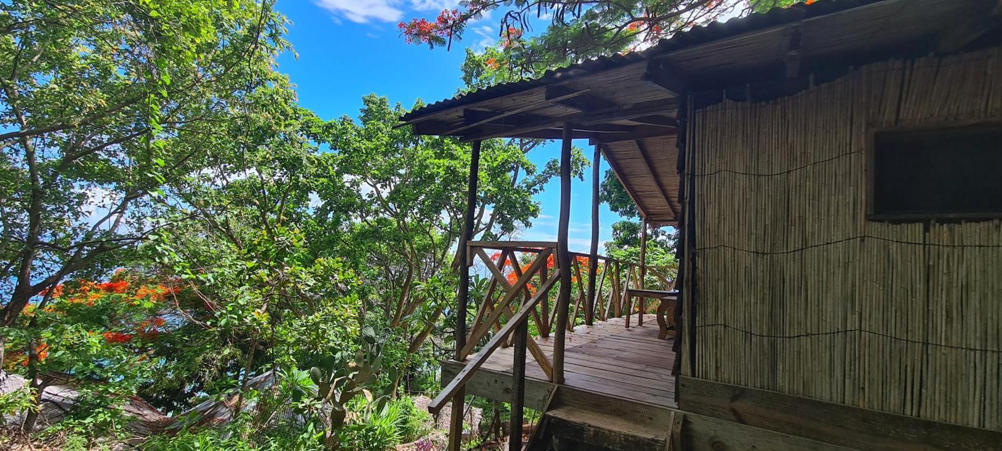 Butterfly Space- A Non-Profit Eco-Lodge Nkhata Bay Exterior photo